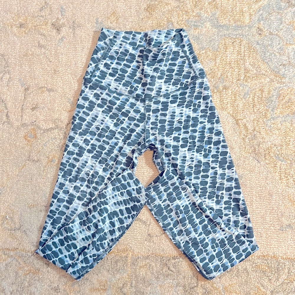 Tavi- workout/ yoga pants